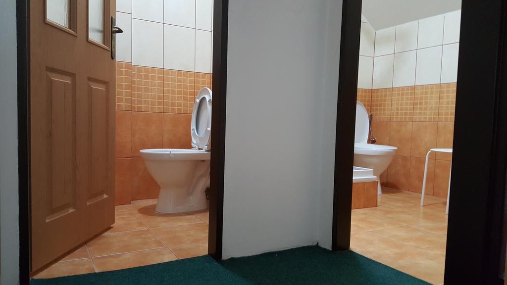 Penzion Eqilon Hotel Mělník Kültér fotó