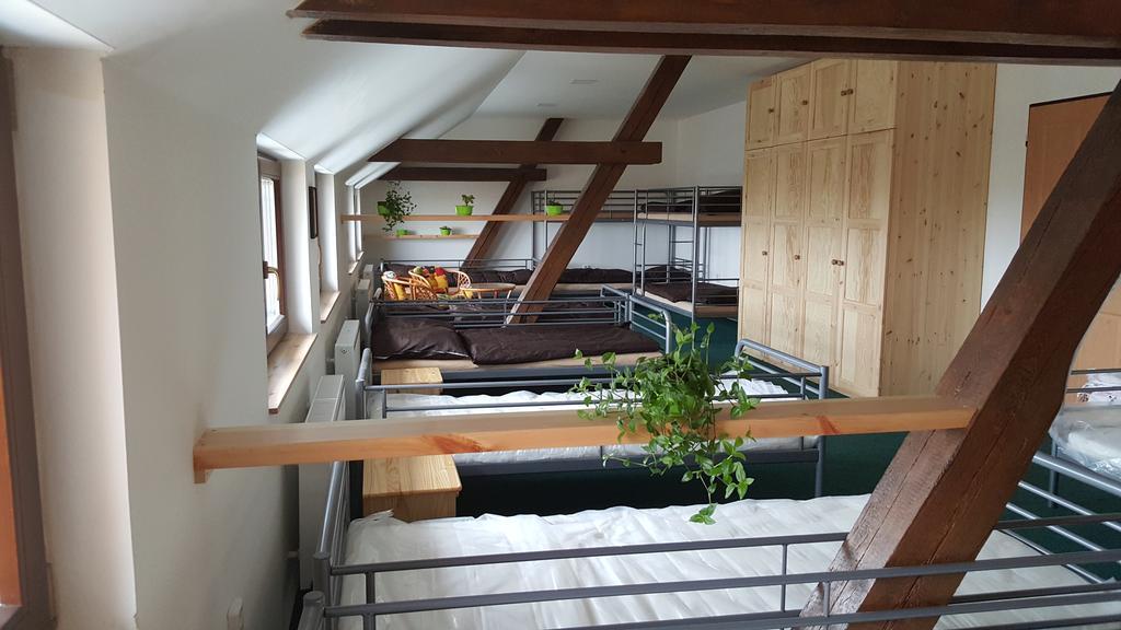 Penzion Eqilon Hotel Mělník Kültér fotó